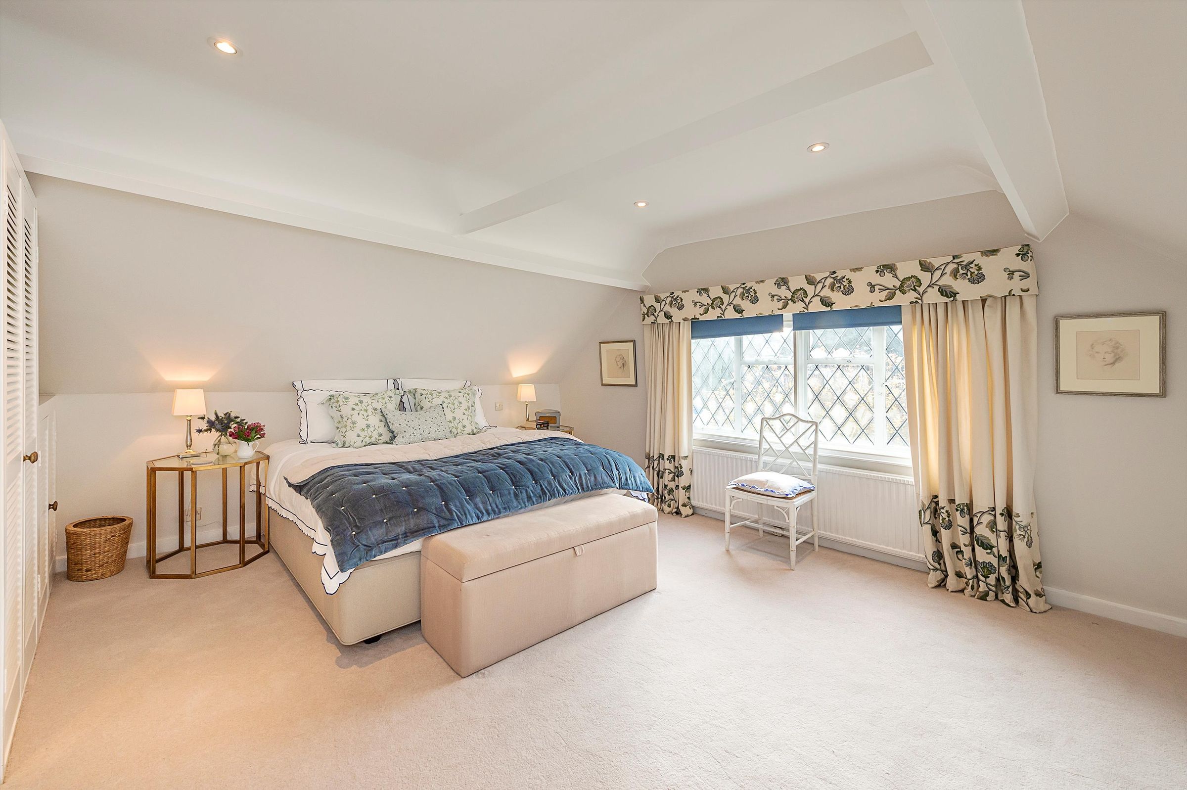 5 bed detached house for sale in Duffield Lane, Stoke Poges