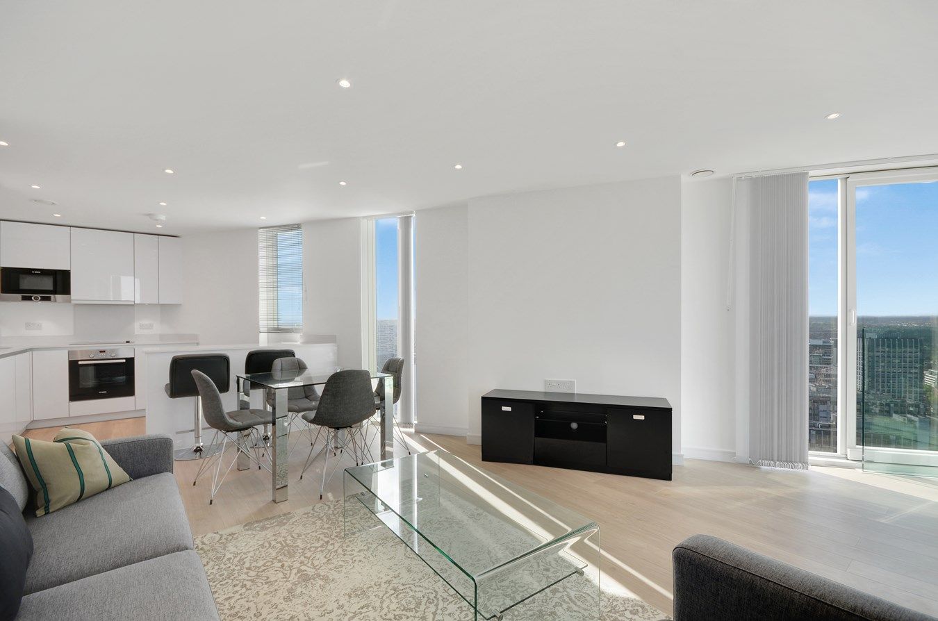 2 bed flat to rent in Pinnacle Apartments, Saffron Central Square