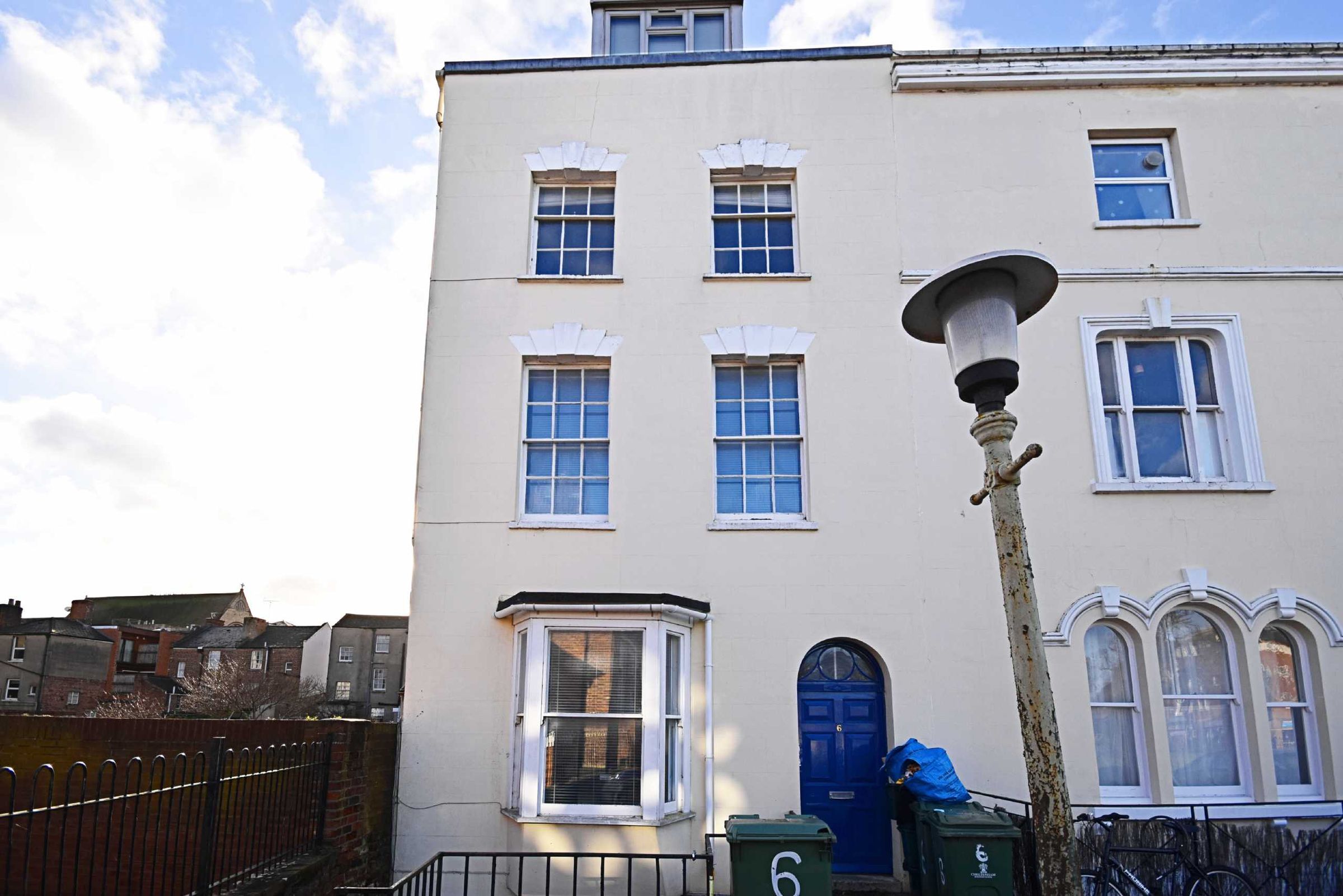 1 bed flat to rent in St Square, Cheltenham, Gloucestershire
