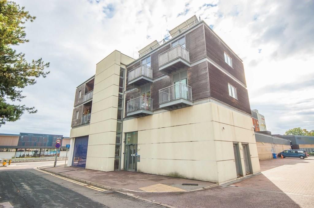 Goldlay Avenue, Old Moulsham, Nr City Centre, Chelmsford CM2  