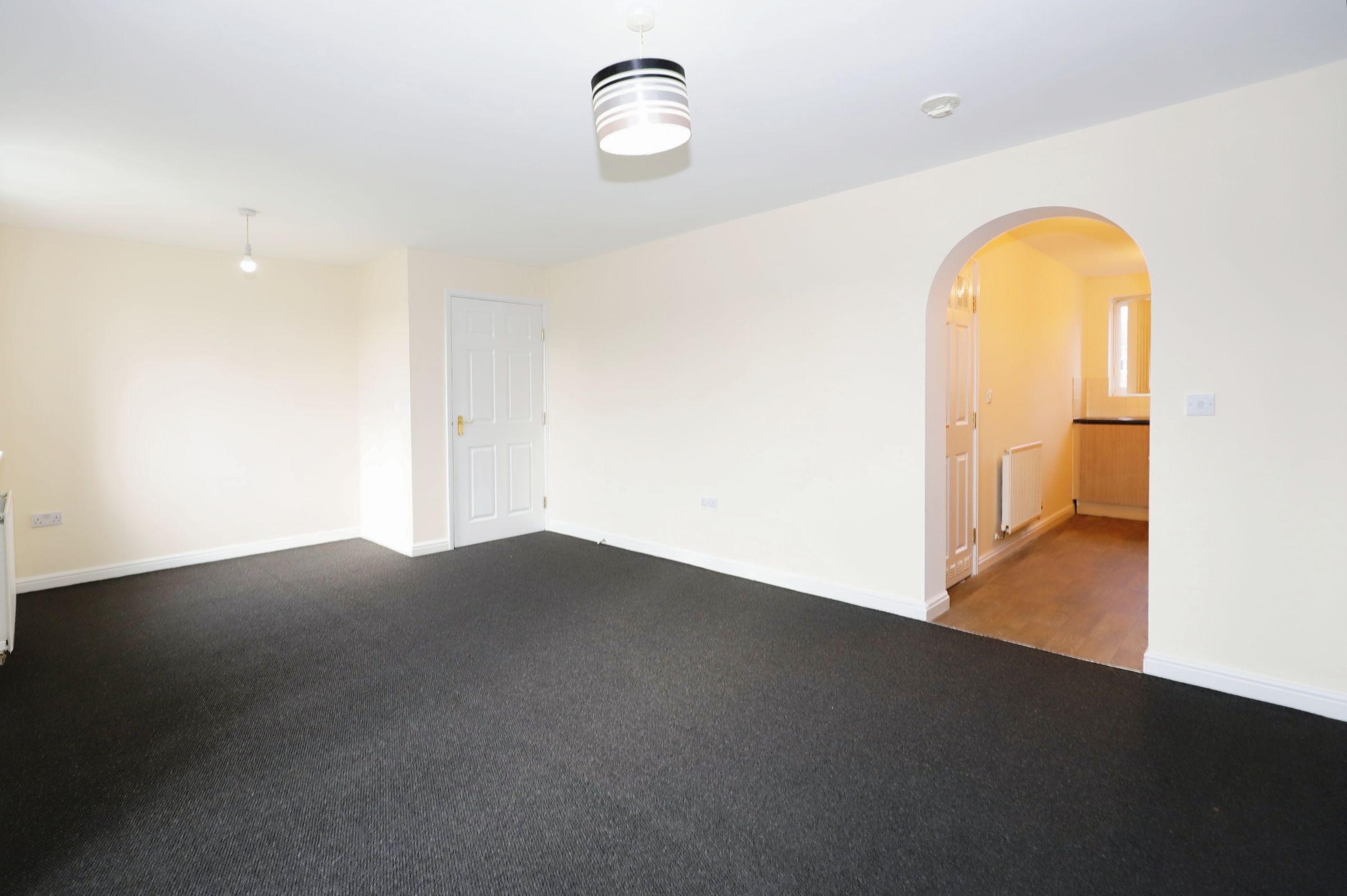 2 bed flat for sale in Dunoon Drive, Wolverhampton WV4 Zoopla