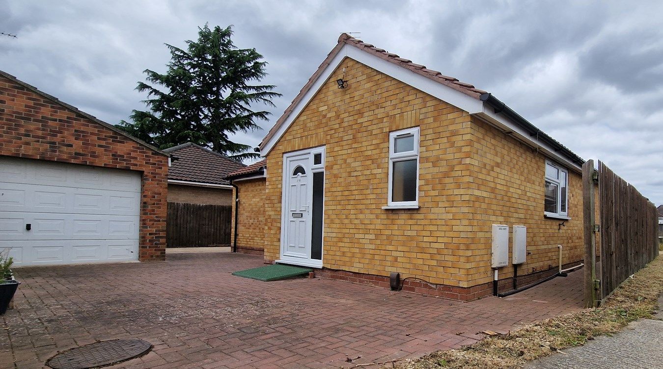 2 bed bungalow for sale in Paston Lane, Peterborough PE4 Zoopla