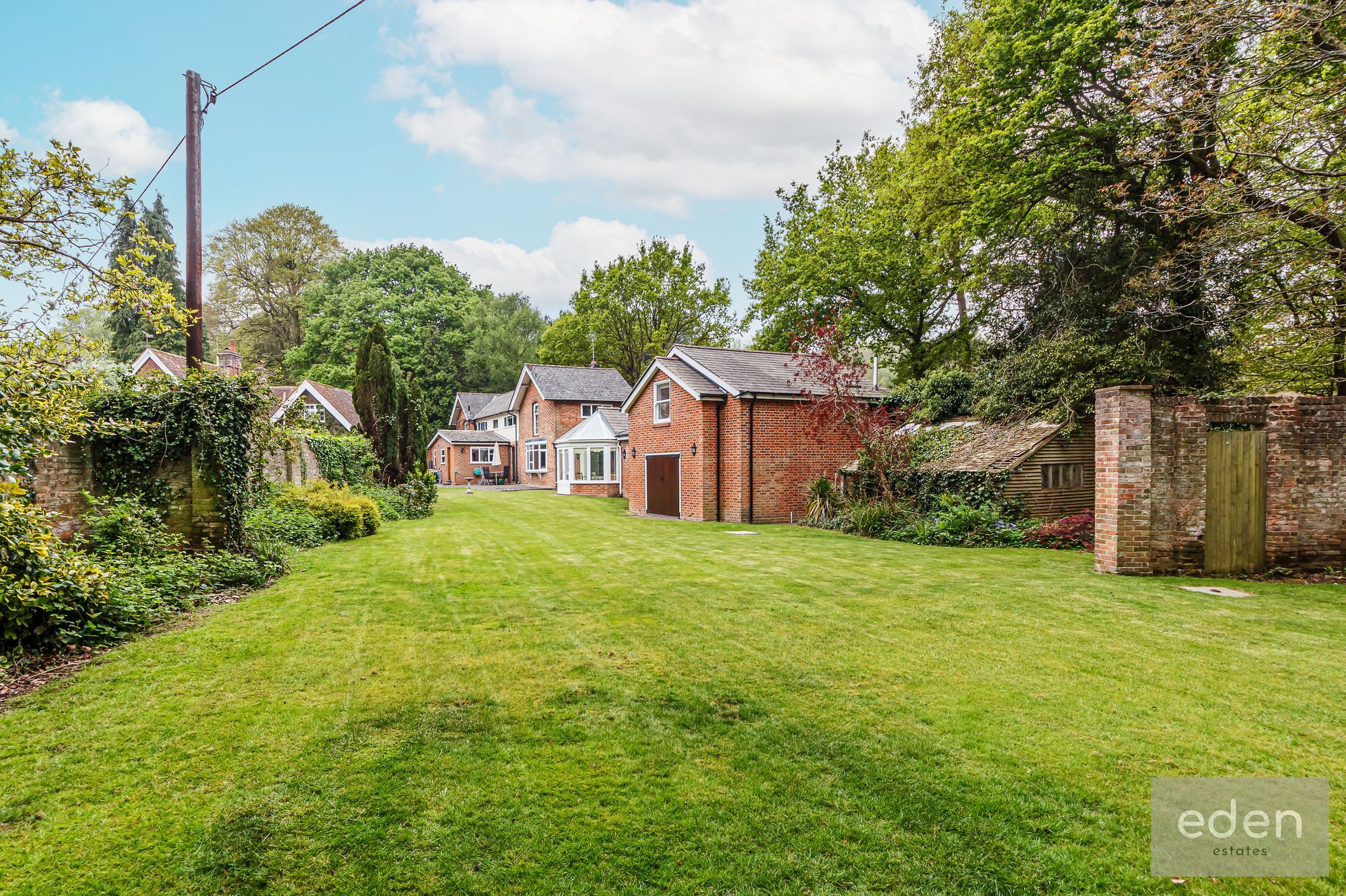 5 bed detached house for sale in Seven Mile Lane, Borough Green TN15