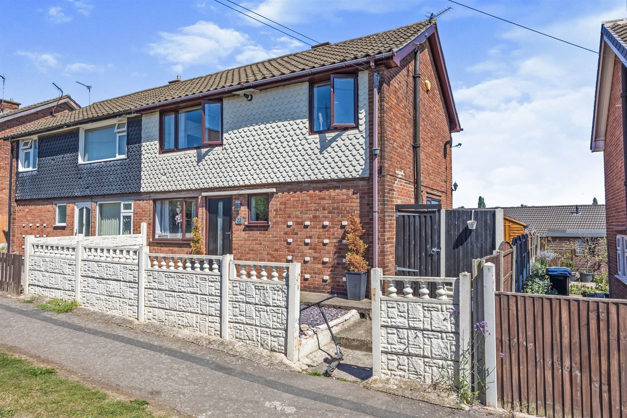 3 bed semidetached house for sale in Ash Close, Pinxton, Nottingham