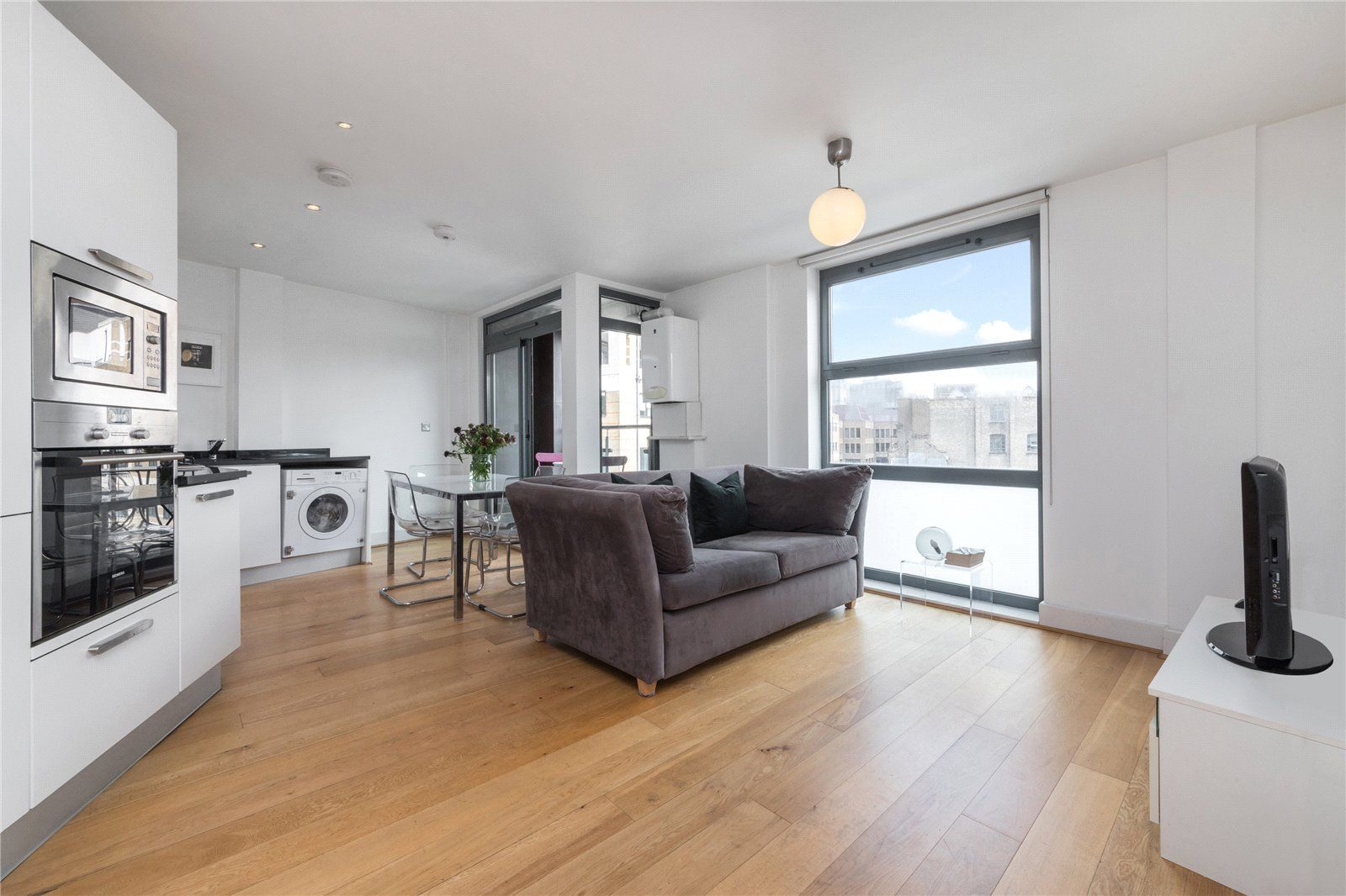 Goswell Road Angel London EC1V  