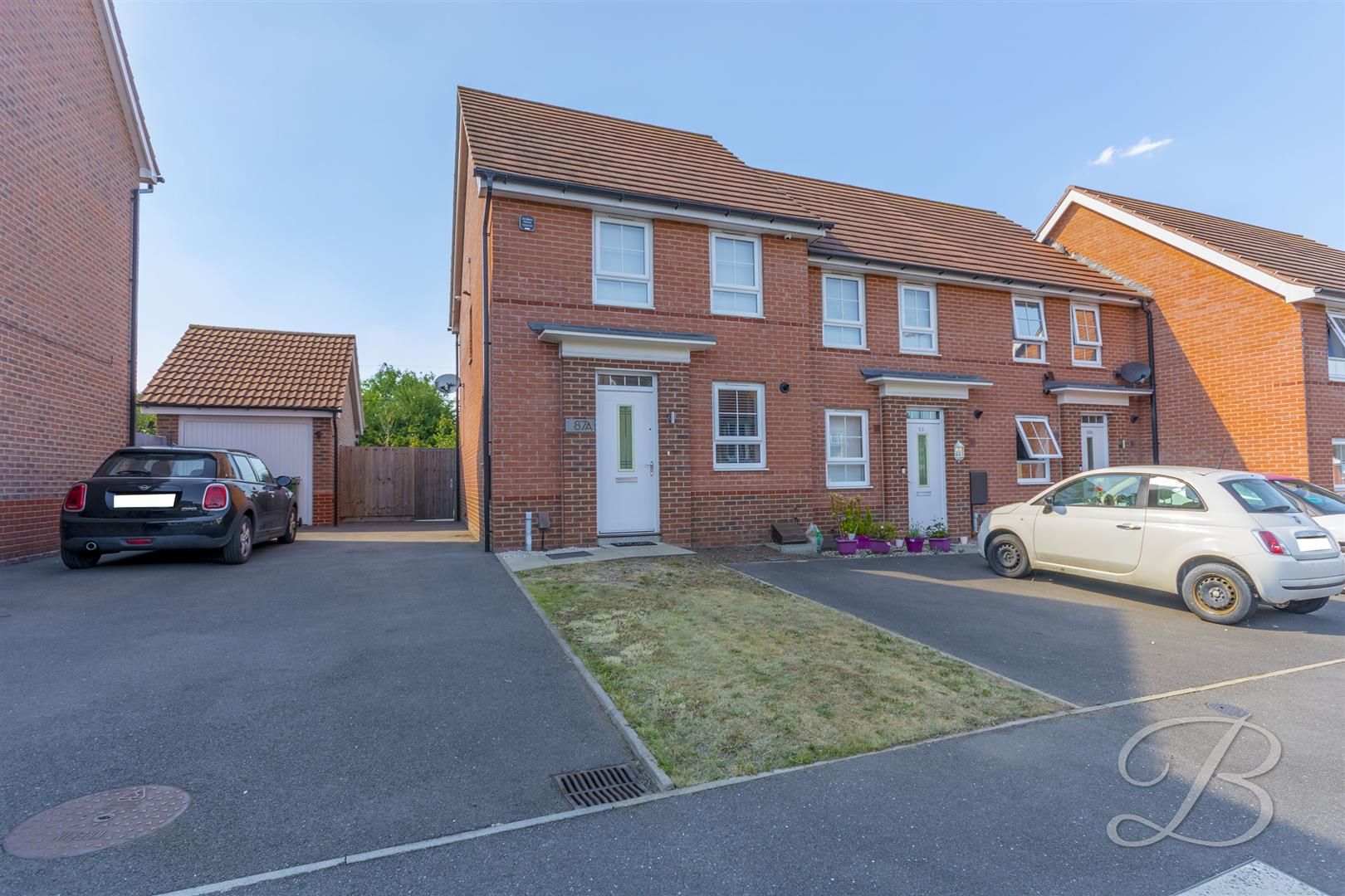 3 bed property for sale in Sanderling Way, Forest Town, Mansfield NG19