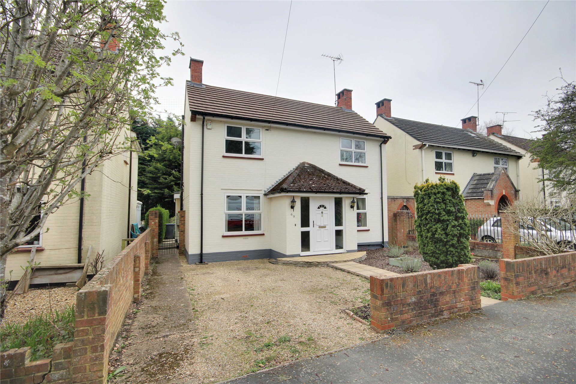 3 bed detached house for sale in Crabtree Road, Camberley, Surrey GU15