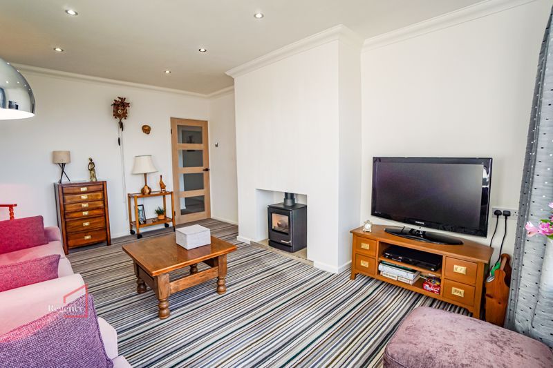 3 bed bungalow for sale in Balmoral Close, Horwich, Bolton BL6 Zoopla