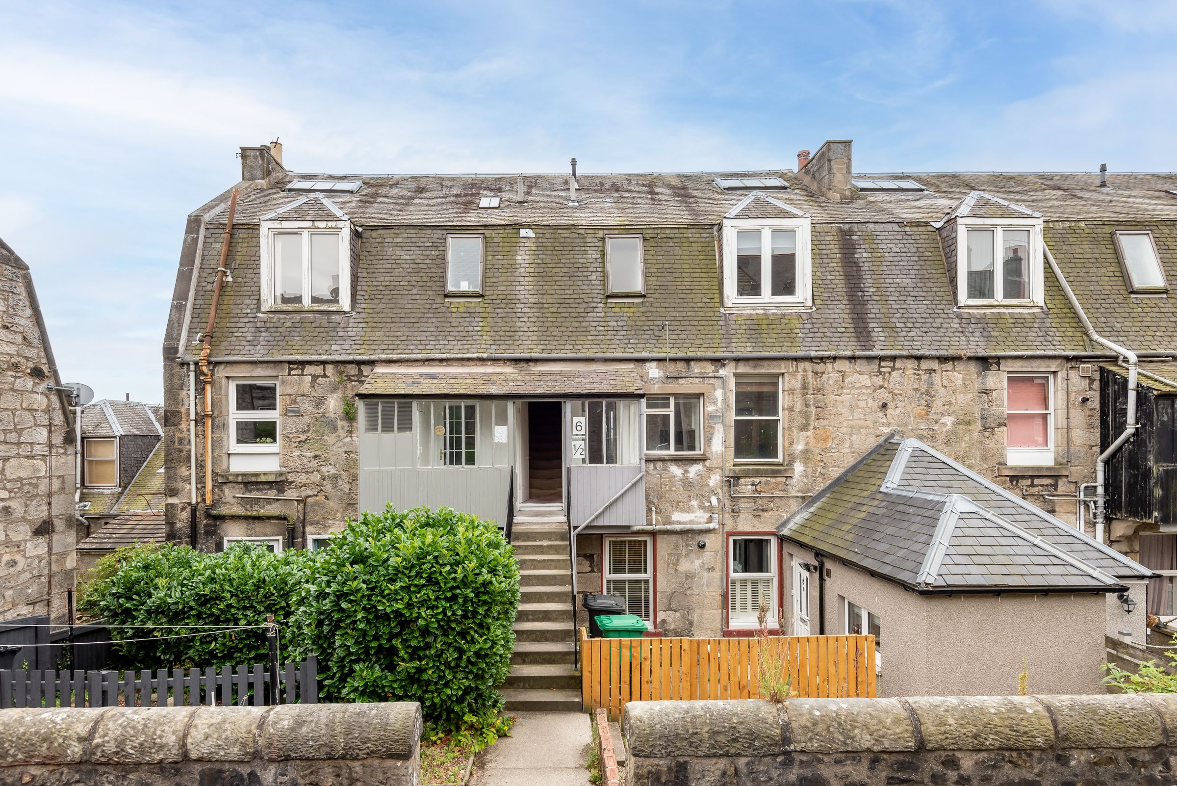 2 bed flat for sale in Rose Street, Dunfermline KY12 Zoopla