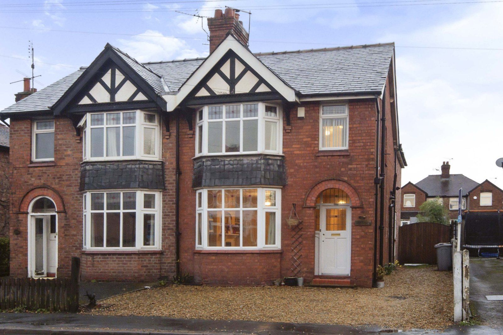 4 bed semidetached house for sale in Nantwich Road, Middlewich