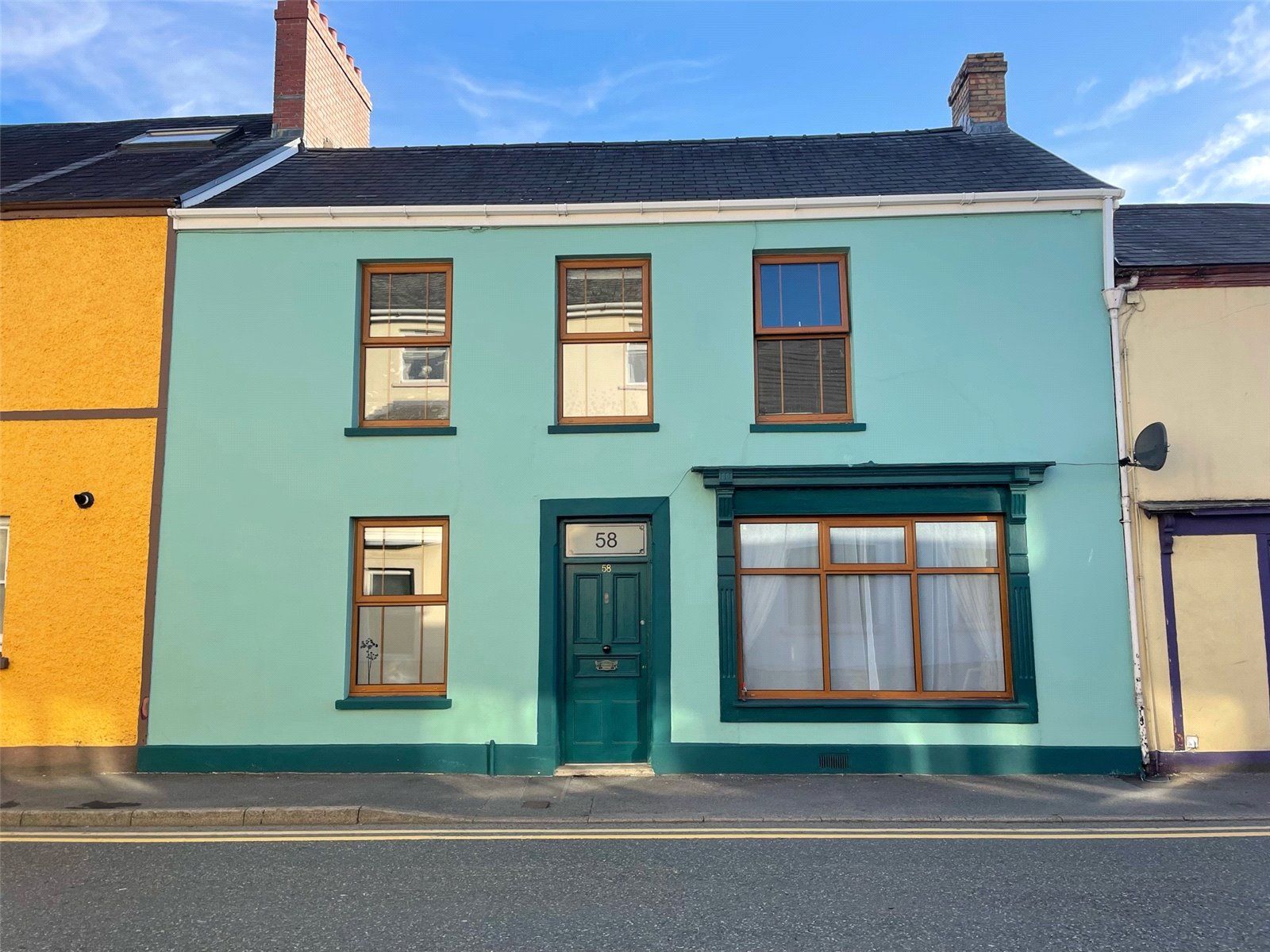 5 bed terraced house for sale in Water Street, Carmarthen
