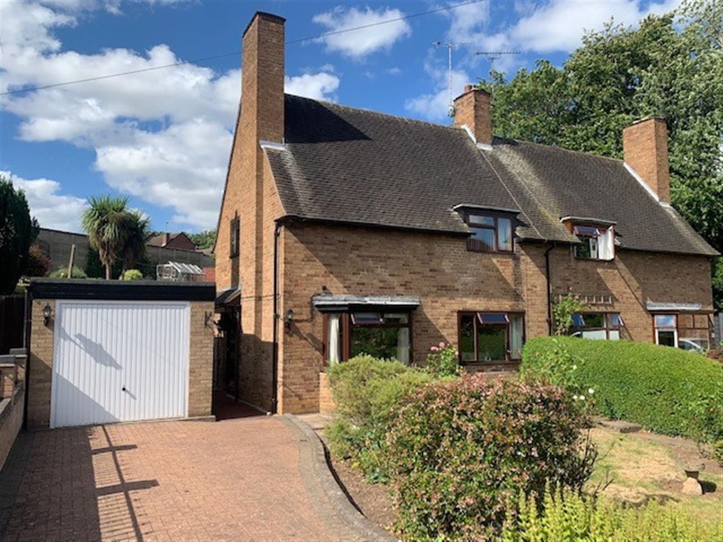 3 bed semidetached house for sale in Fishpond Lane, Tutbury, BurtonOn