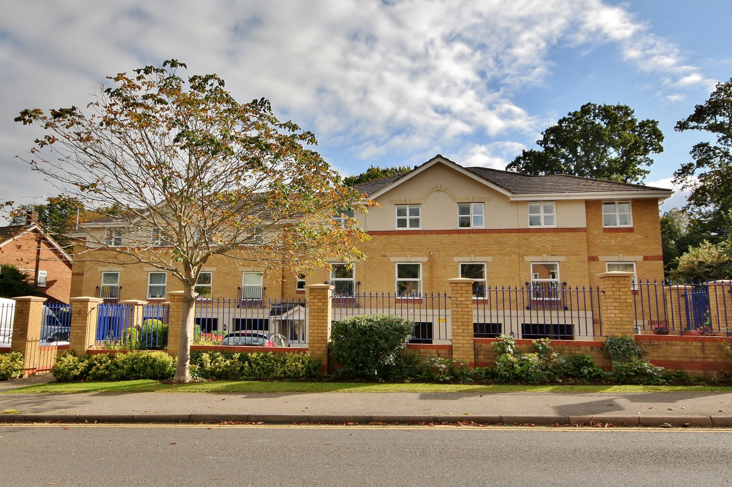 2 bed property for sale in St. Johns Road, St. Johns, Woking GU21 Zoopla