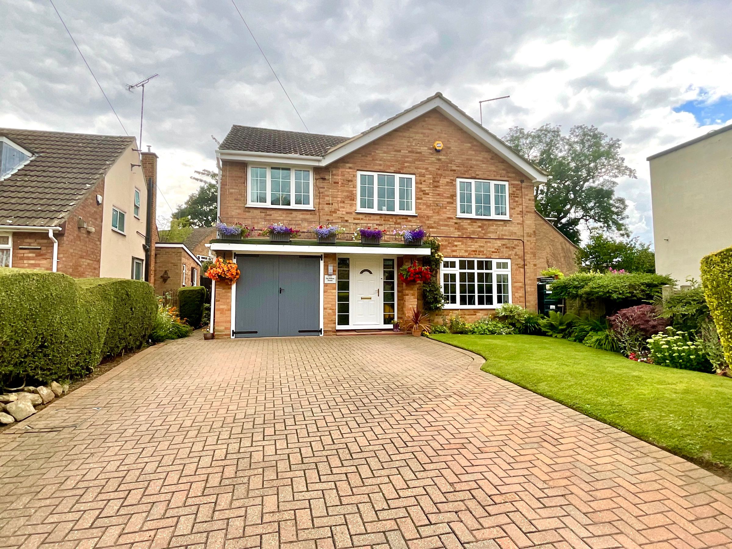 4 bed detached house for sale in Daventry Road, Norton NN11 Zoopla