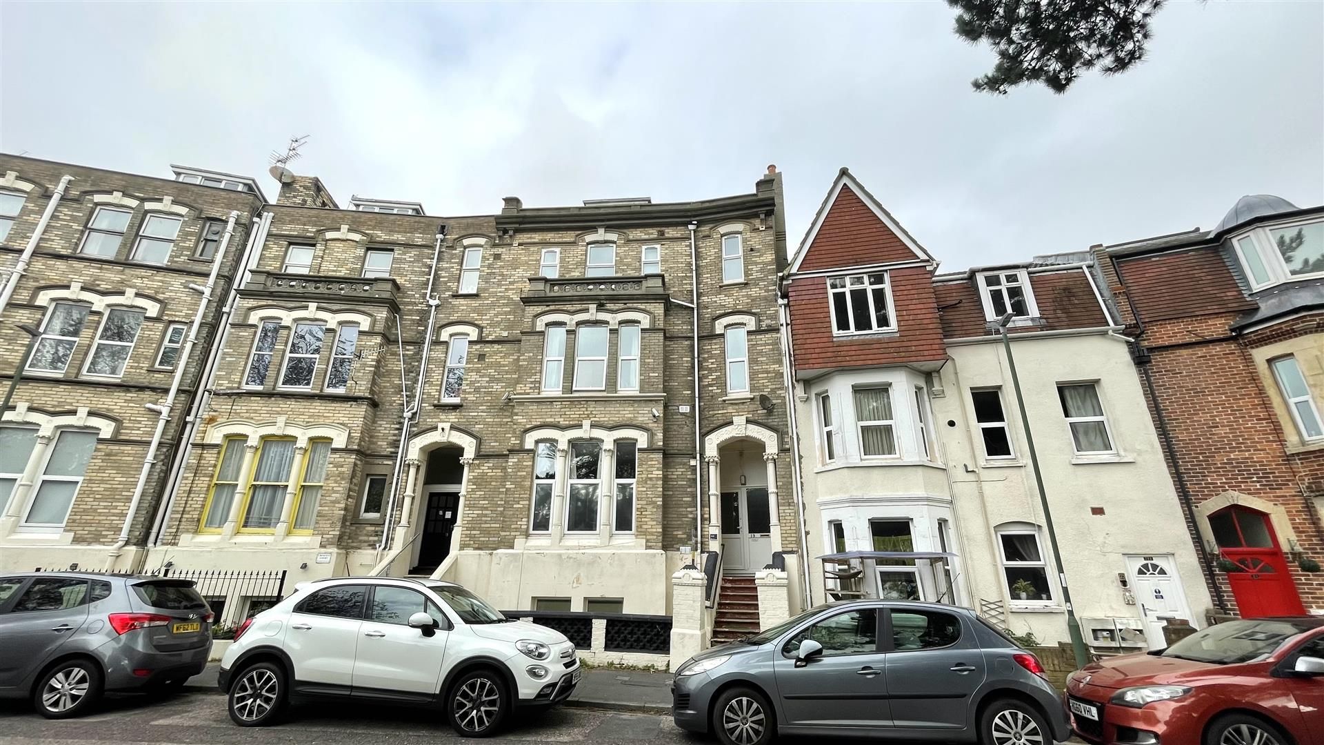 1 bed flat for sale in Quinton House, The Crescent, Bournemouth BH1