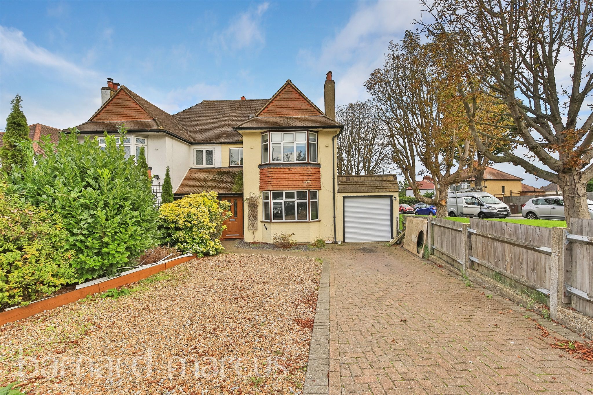 4 bed semidetached house for sale in London Road, Cheam, Sutton SM3