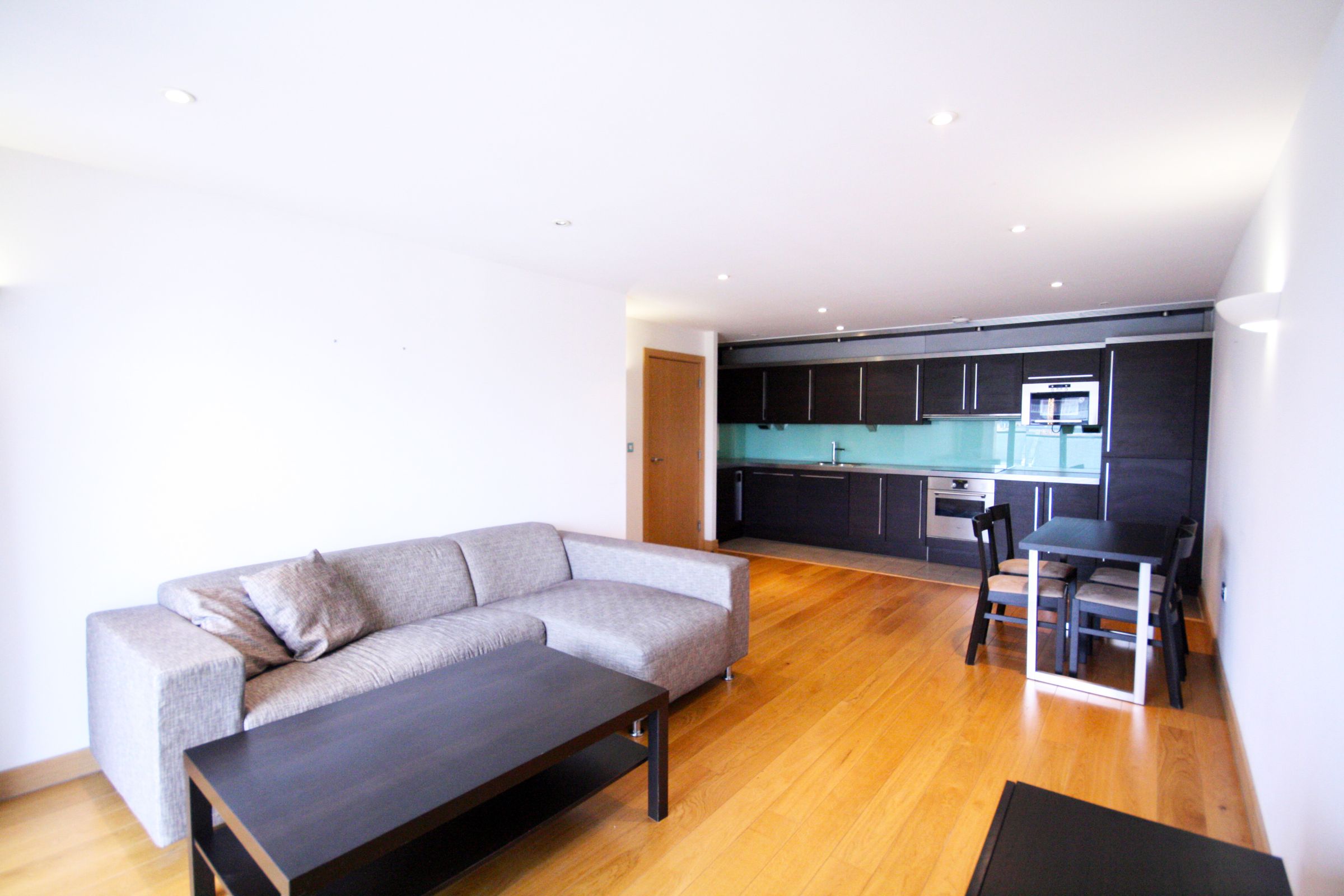 Drayton Park, Terrace Apartments, Highbury N5  