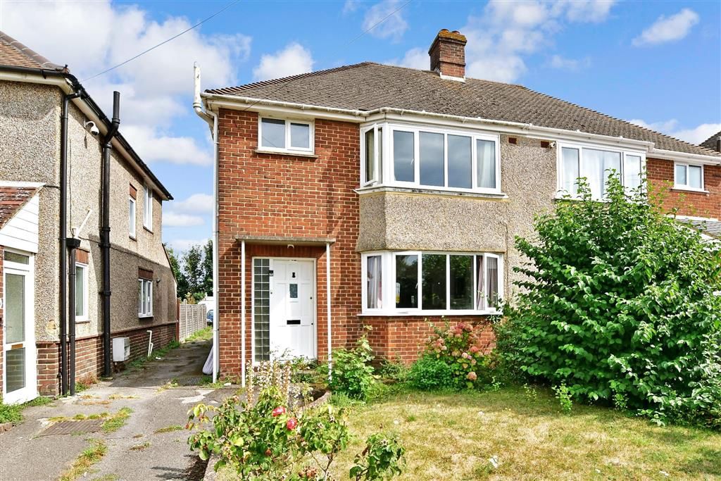 3 bed semidetached house for sale in Johnson Road, Sittingbourne, Kent