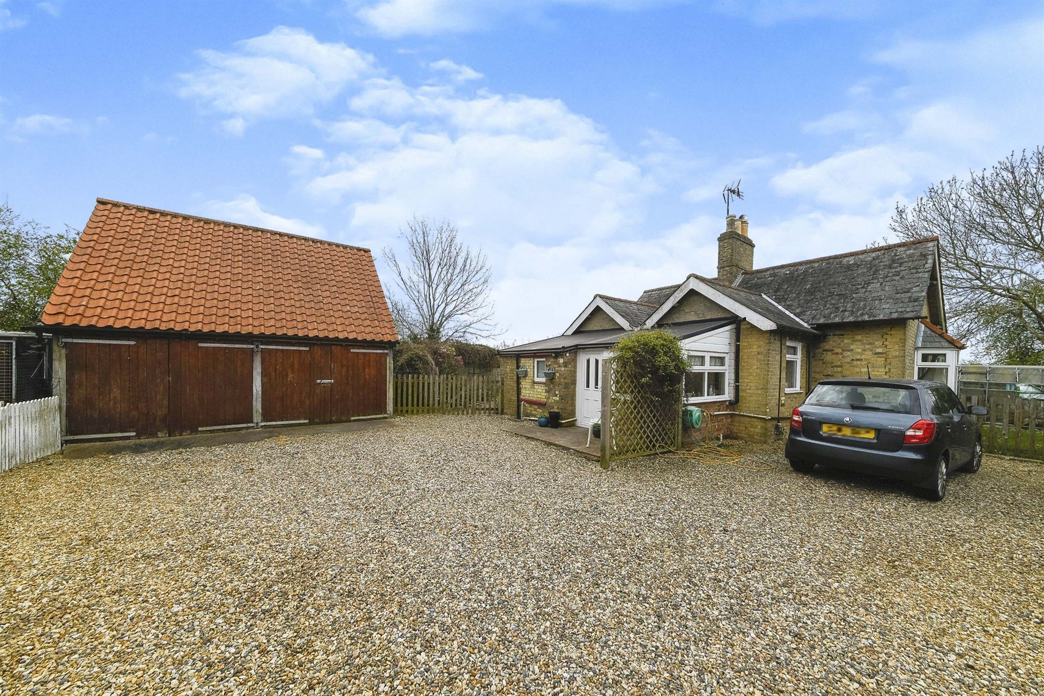 3 bed detached bungalow for sale in Ely Road, Hilgay, Downham Market
