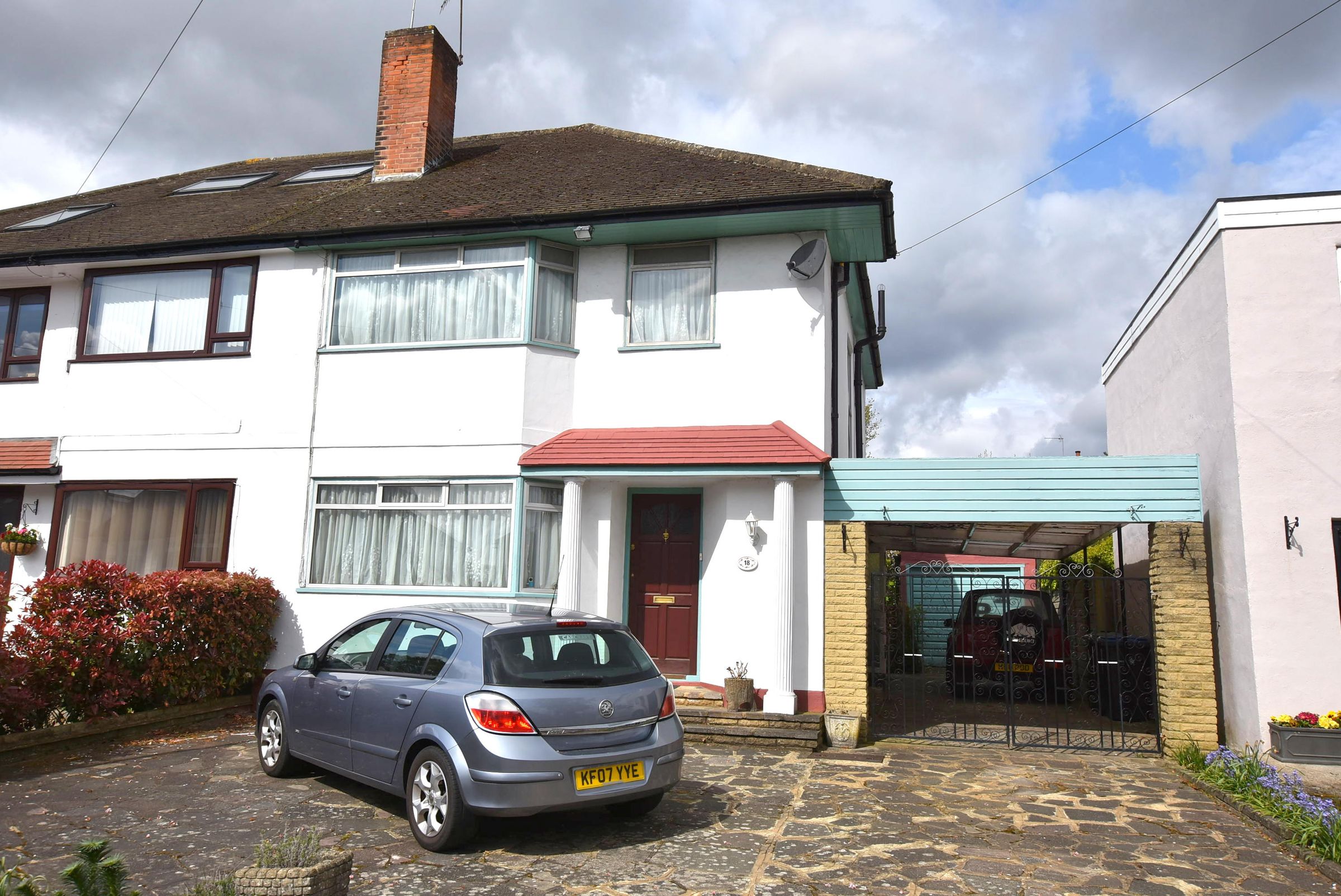 Langham Gardens, Grange Park N21