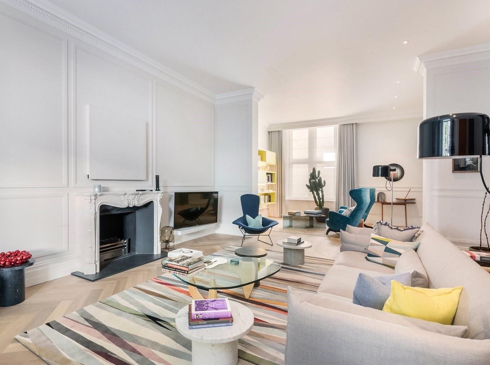 13 Vicarage Gate, London W8  