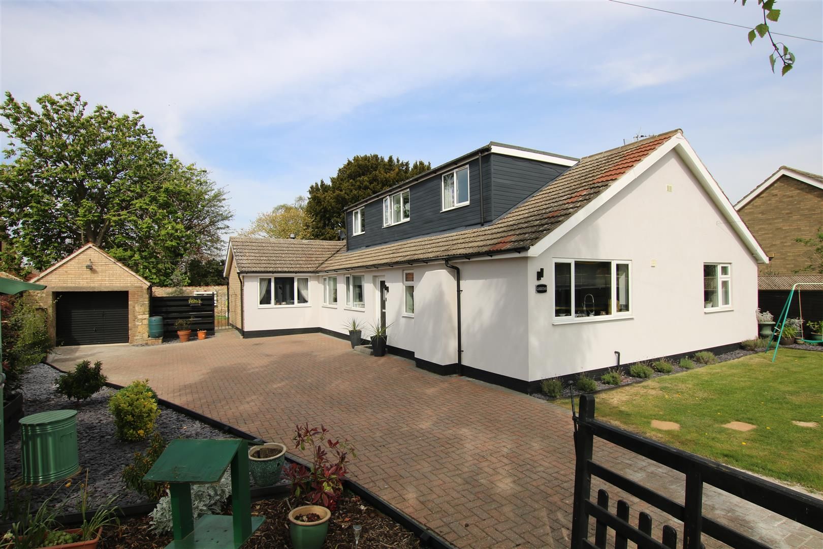 5 bed detached bungalow for sale in Tinkers Lane, Waddington, Lincoln