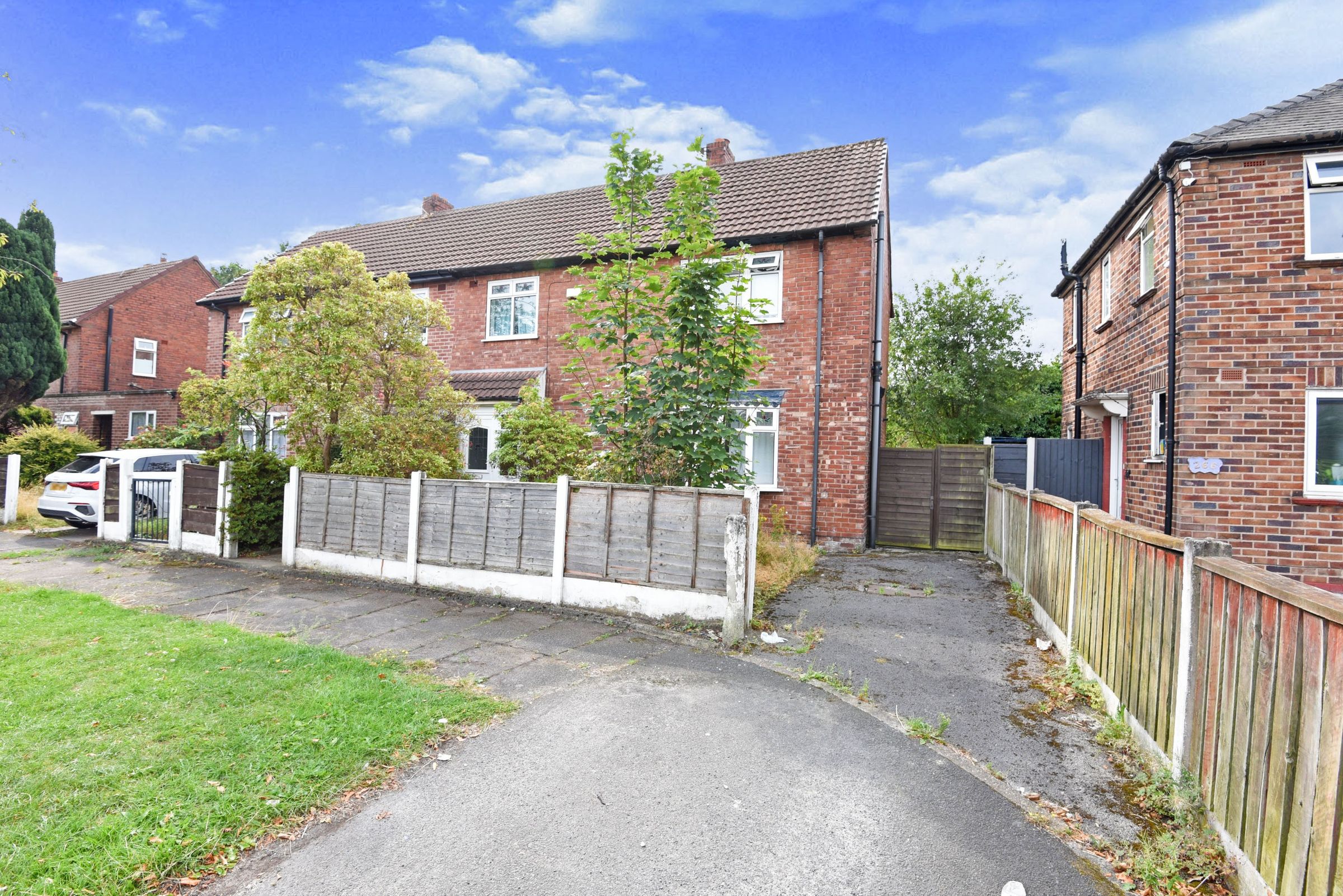 3 bed semidetached house for sale in Norris Road, Sale, Greater