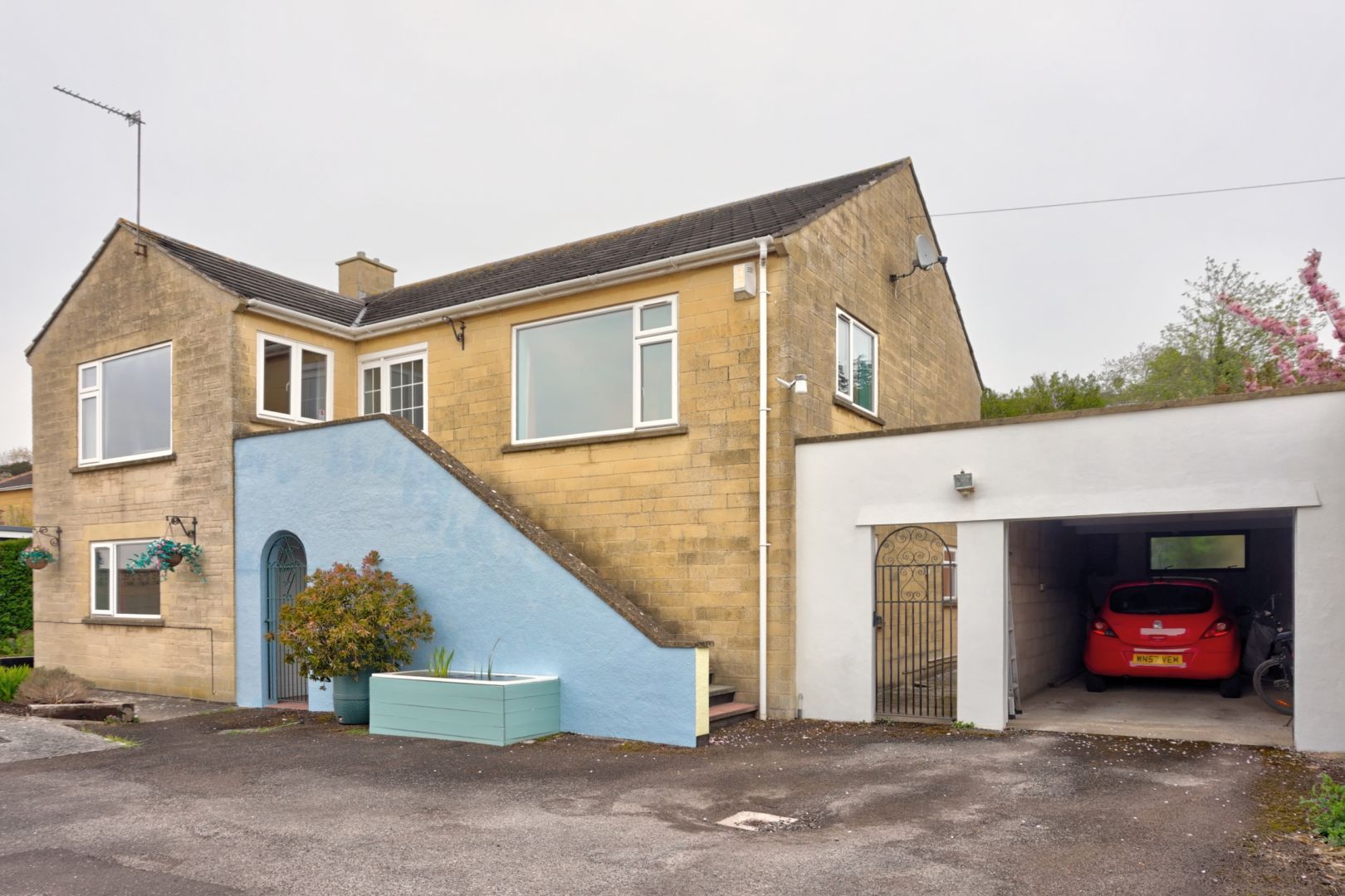 Yomede Park, Bath BA1  