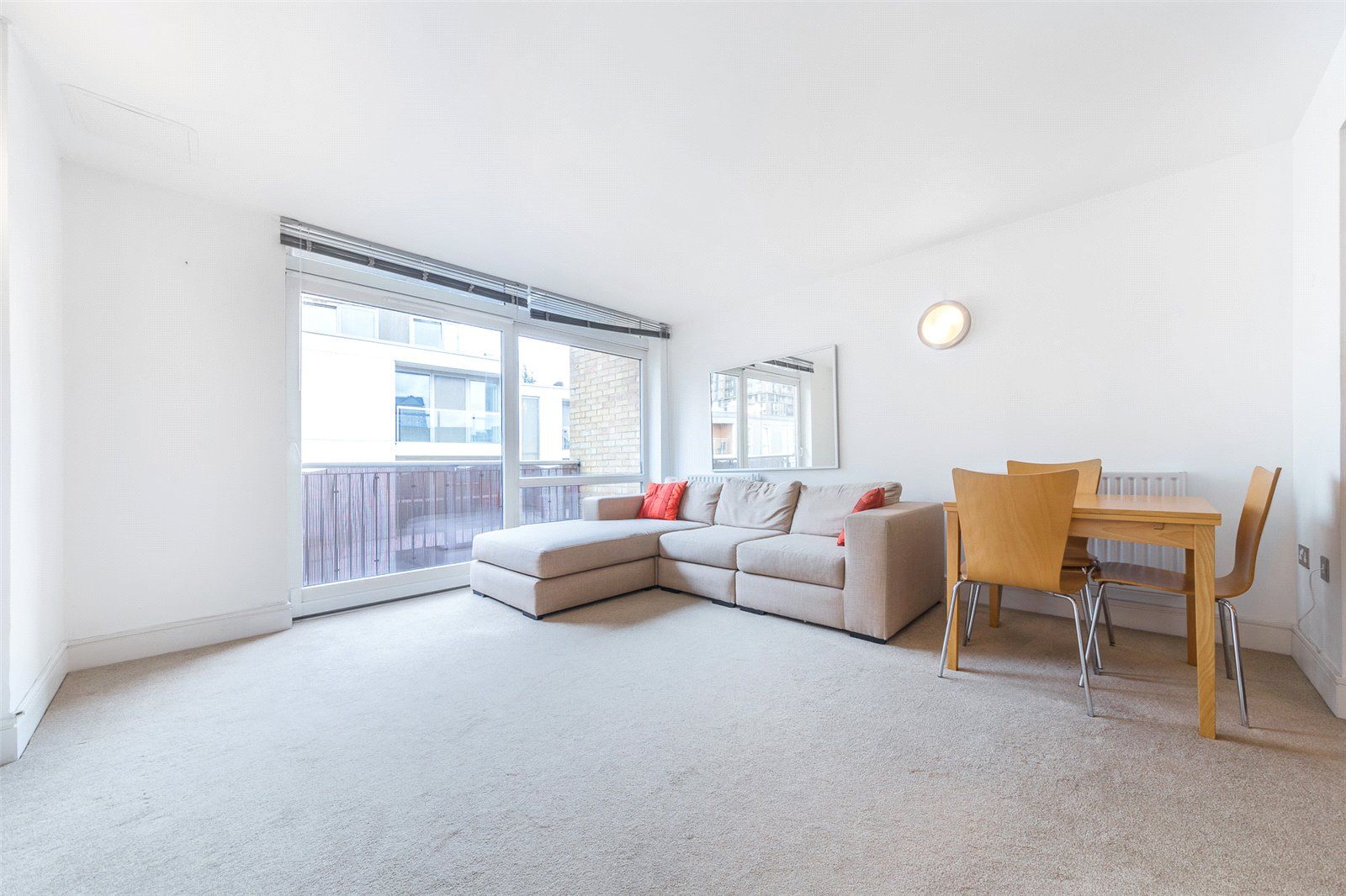 1 bed flat to rent in Cassilis Road, London E14 Zoopla