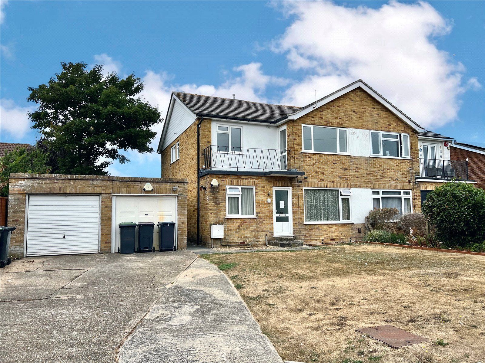 2 bed flat for sale in Sea Front, Hayling Island PO11 Zoopla