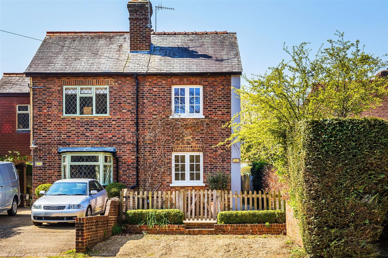 3 bed semidetached house for sale in The Green, Shamley Green