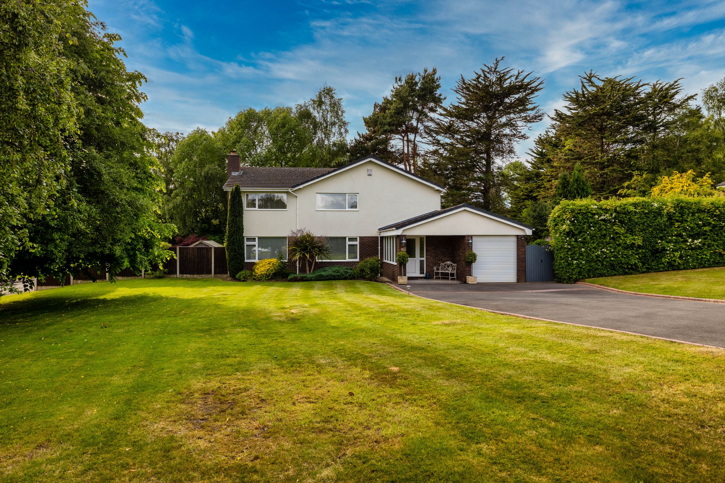 4 bed detached house for sale in Beatty Close, Caldy, Wirral CH48 Zoopla