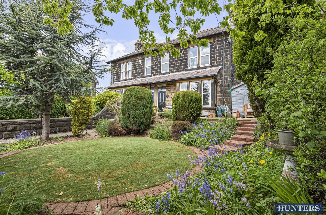 4 bed semidetached house for sale in New Road, Yeadon, Leeds LS19 Zoopla