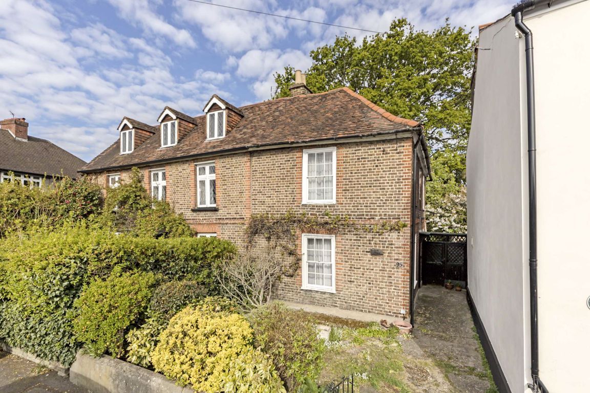 2 bed property for sale in Bridge Road, East Molesey KT8 Zoopla