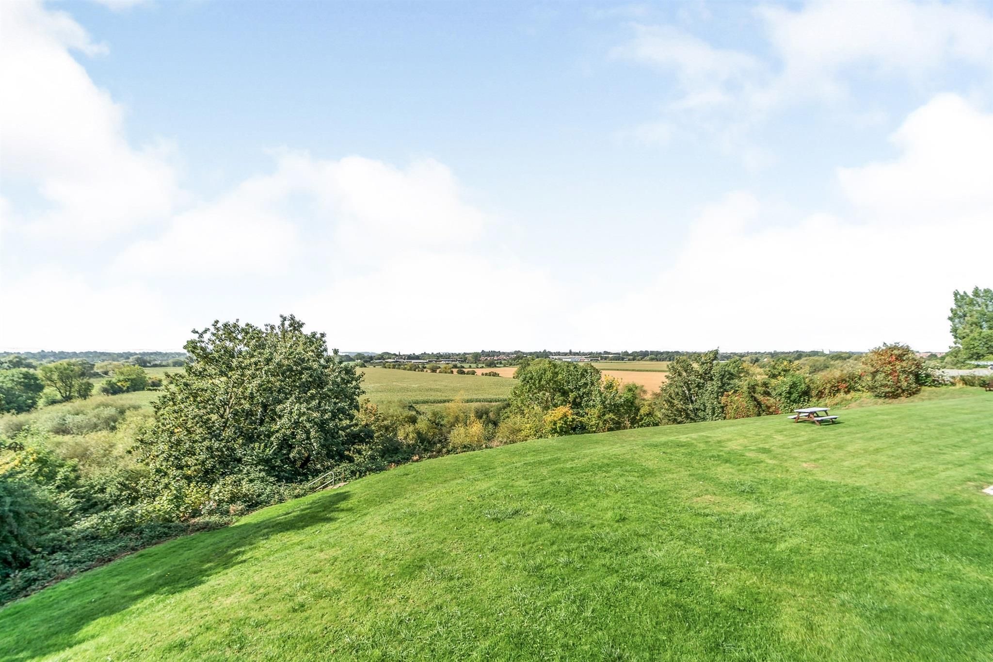 2 bed flat for sale in Elm Green Close, Worcester WR5 Zoopla