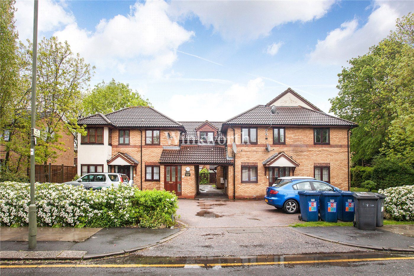 2 bed flat to rent in Alison Court, 138 Booth Road, Colindale, London