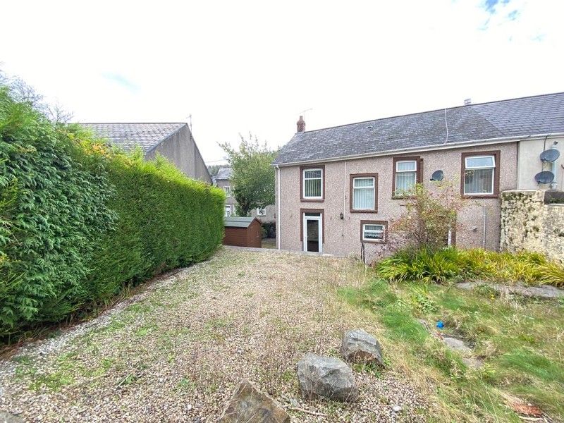 4 bed end terrace house for sale in Dinam Street, Nantymoel, Bridgend
