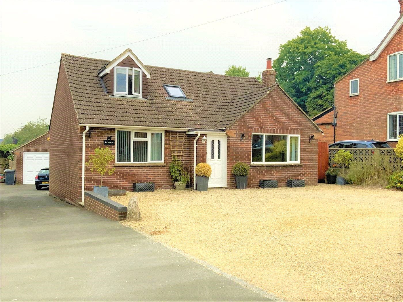 4 bed detached house for sale in Salisbury Road, Marlborough, Wiltshire