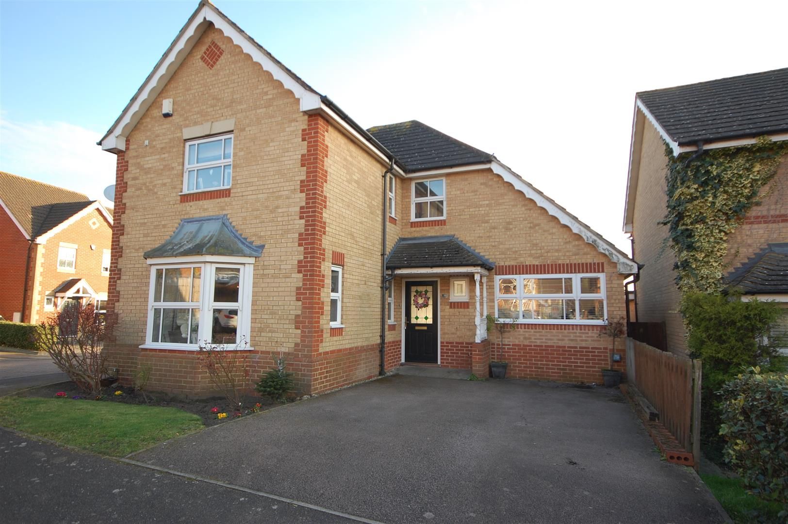 4 bed detached house for sale in Lucern Close, Hammond Street, Cheshunt