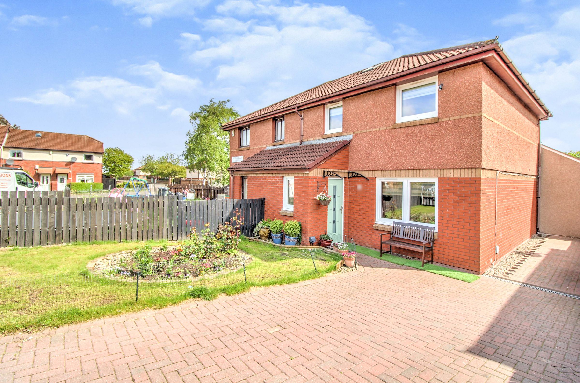 4 bed semidetached house for sale in Niddrie House Drive, Edinburgh
