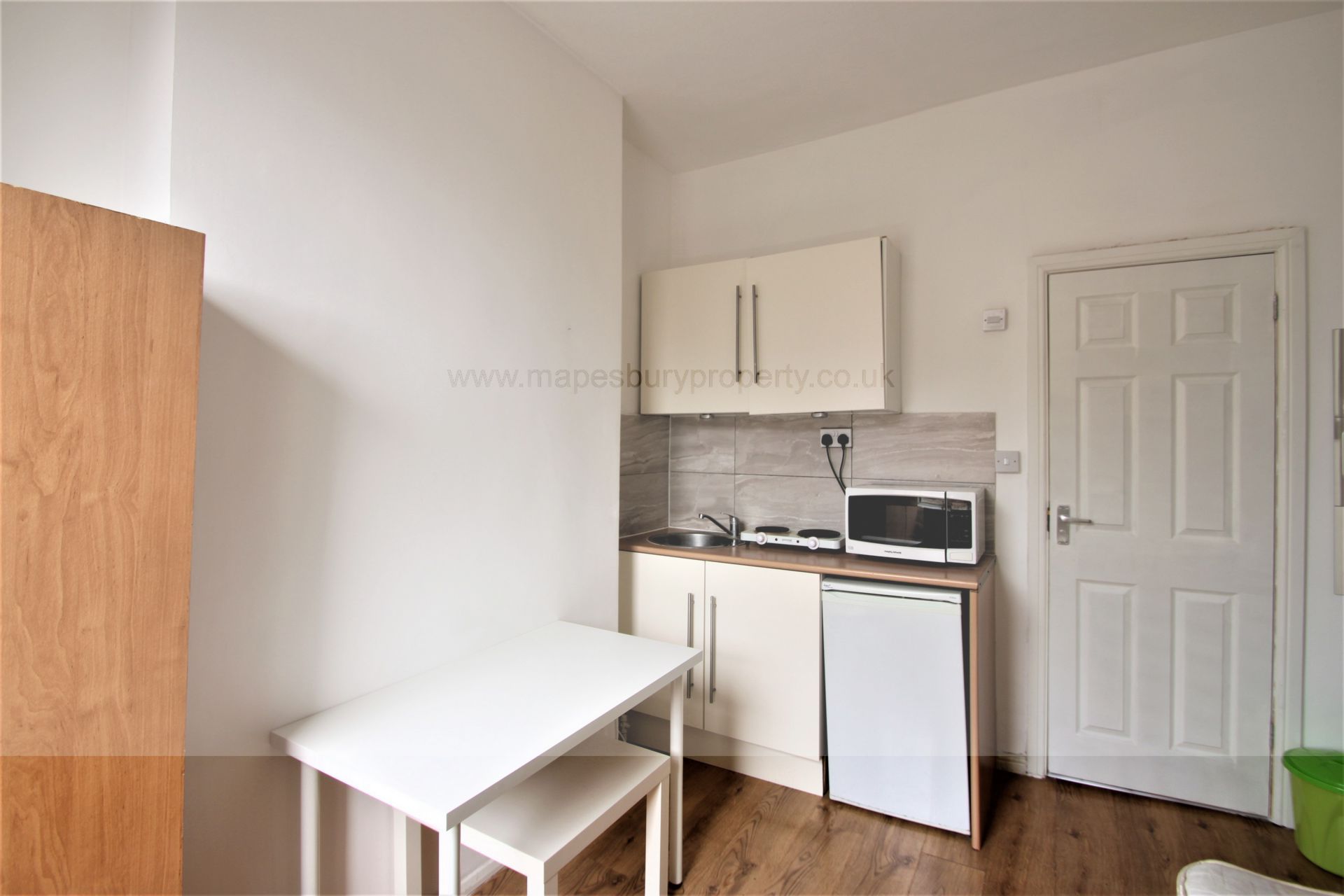 Studio to rent in Cricklewood Broadway, Cricklewood NW2 Zoopla
