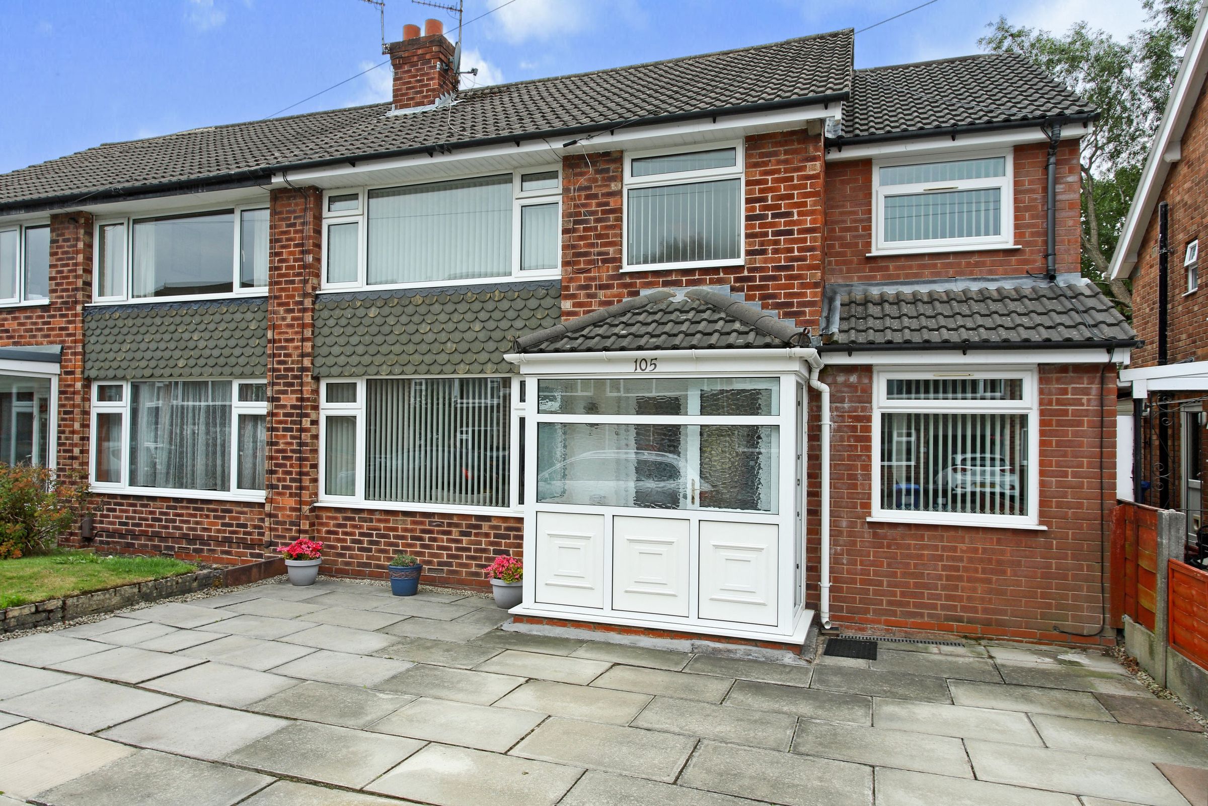 4 bed semidetached house for sale in Baslow Drive, Heald Green