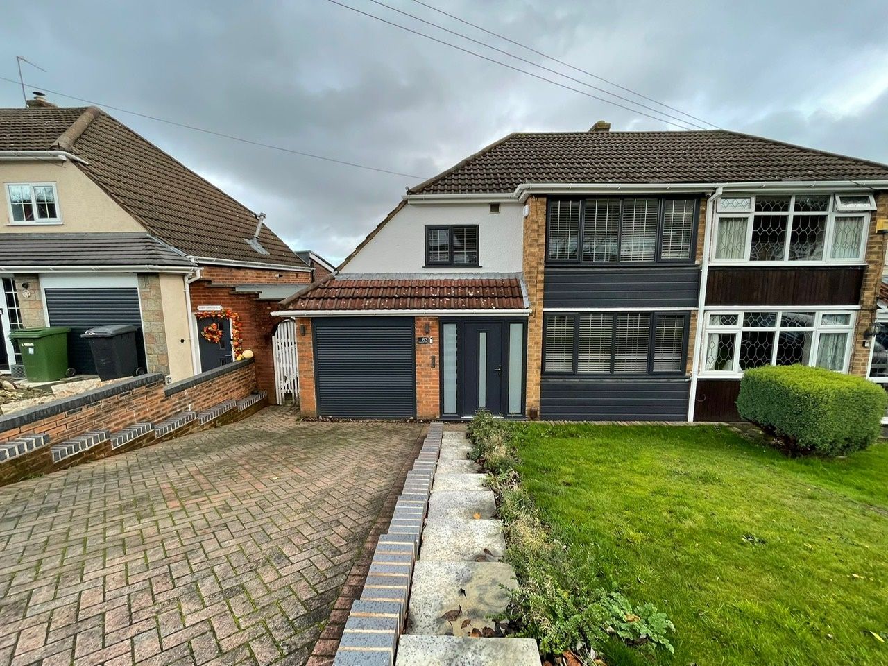 3 bed semidetached house to rent in Farrington Road, Wolverhampton WV4