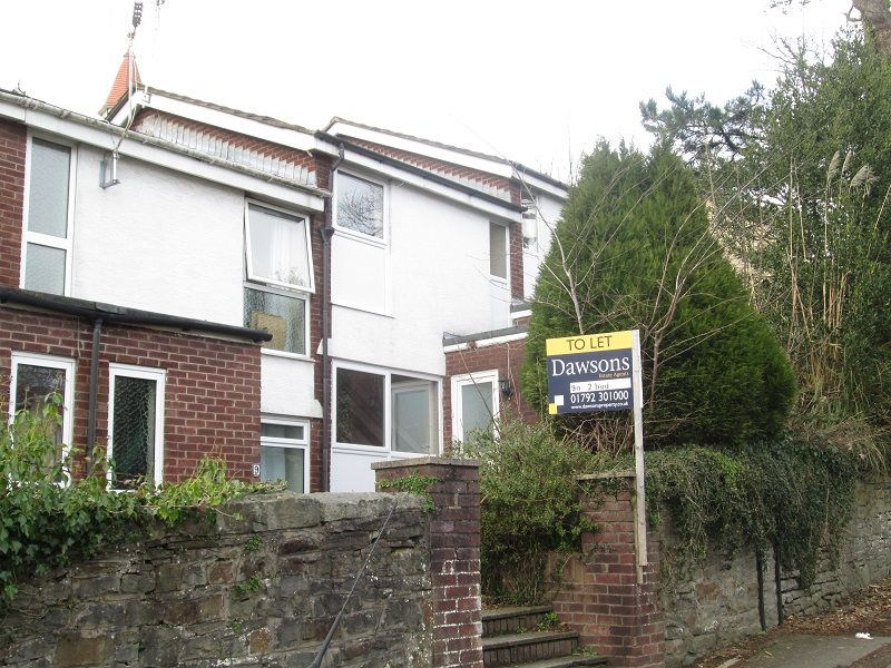 2 bed terraced house to rent in Parc Wern Road, Sketty, Swansea. SA2