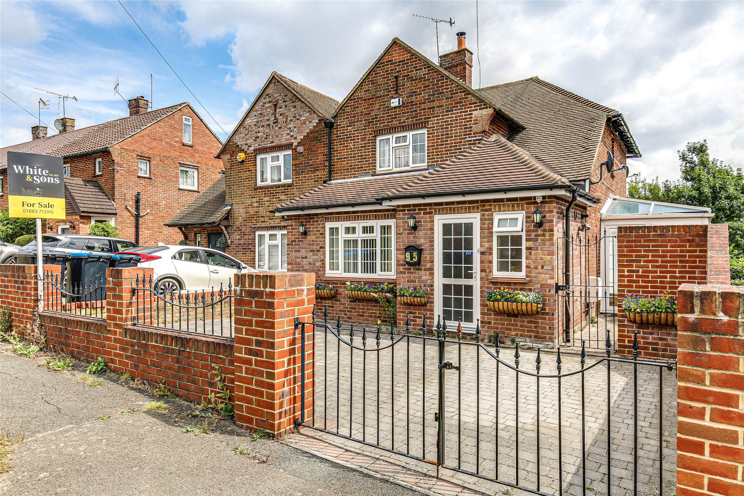 3 bed semidetached house for sale in Ockleys Mead, Godstone, Surrey RH9 Zoopla