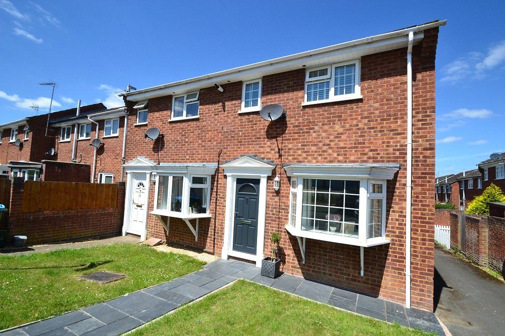 2 bed end terrace house for sale in Ashgrove, Steeple Claydon