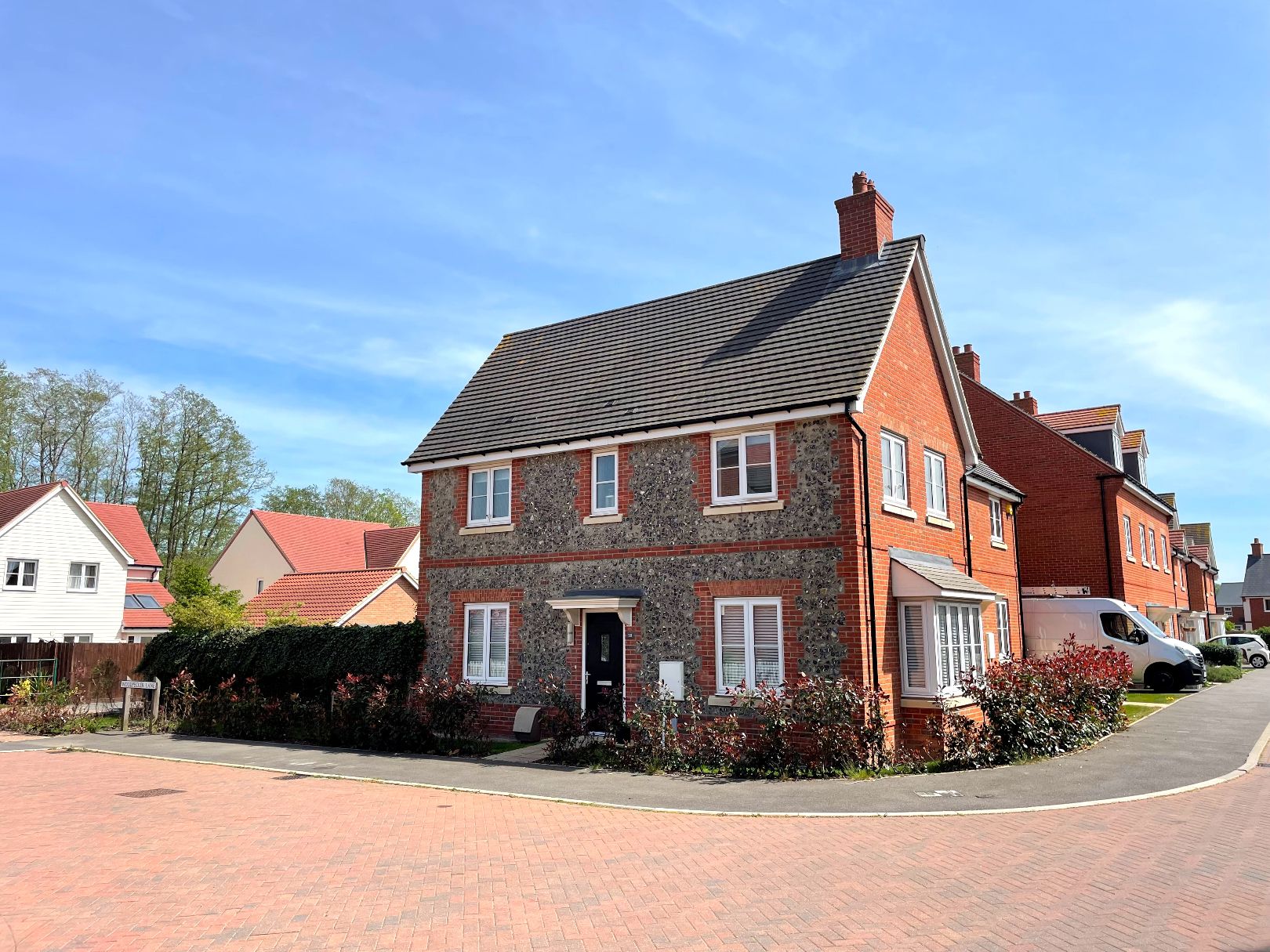 3 bed semidetached house for sale in Westrop Drive, Sible Hedingham