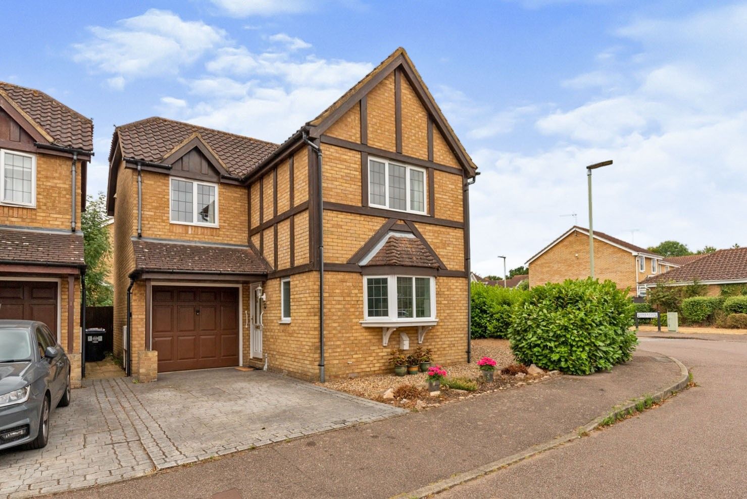 3 bed detached house for sale in Roebuck Close, Hertford SG13 Zoopla