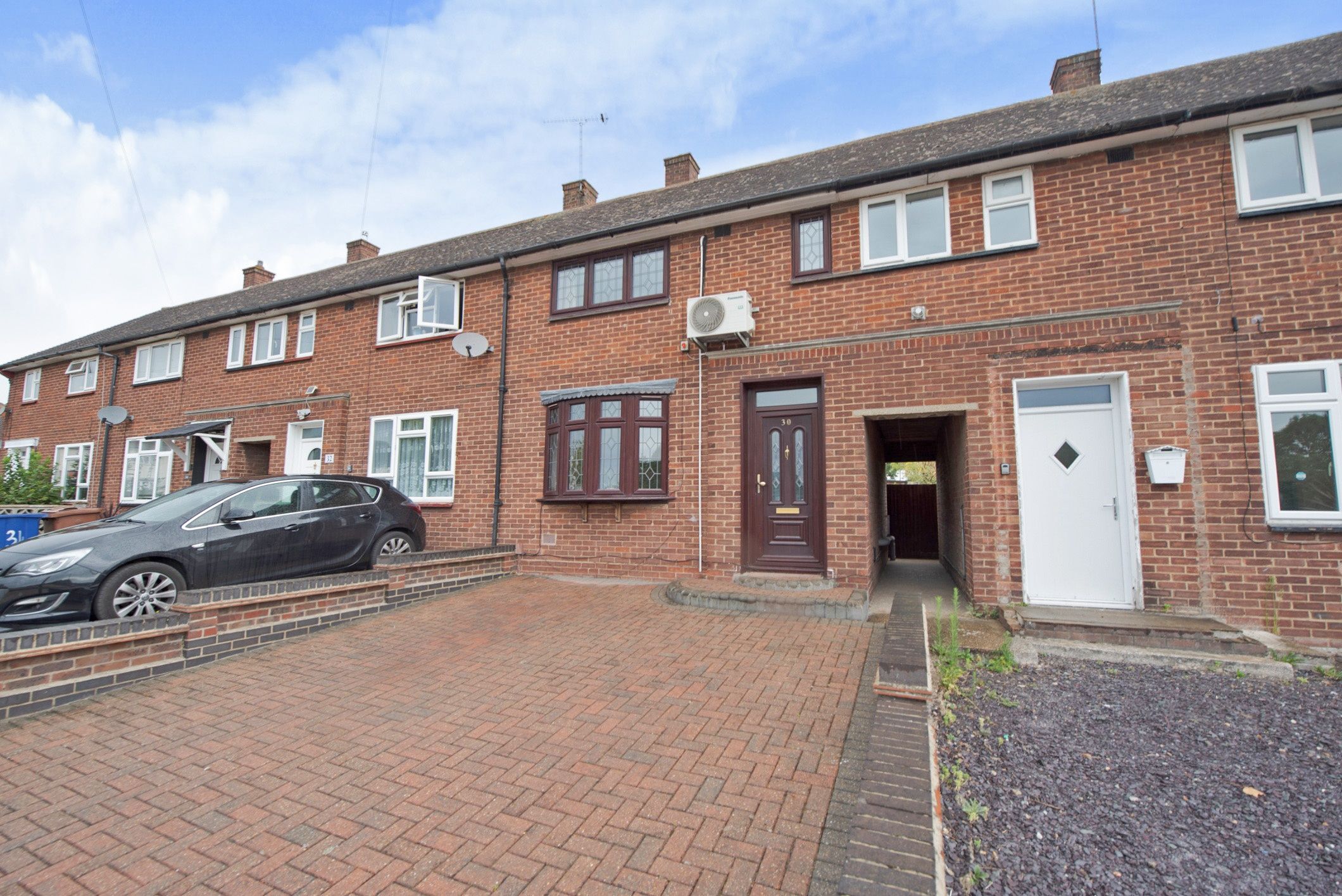 2 bed terraced house for sale in Callan Grove, South Ockendon RM15 Zoopla