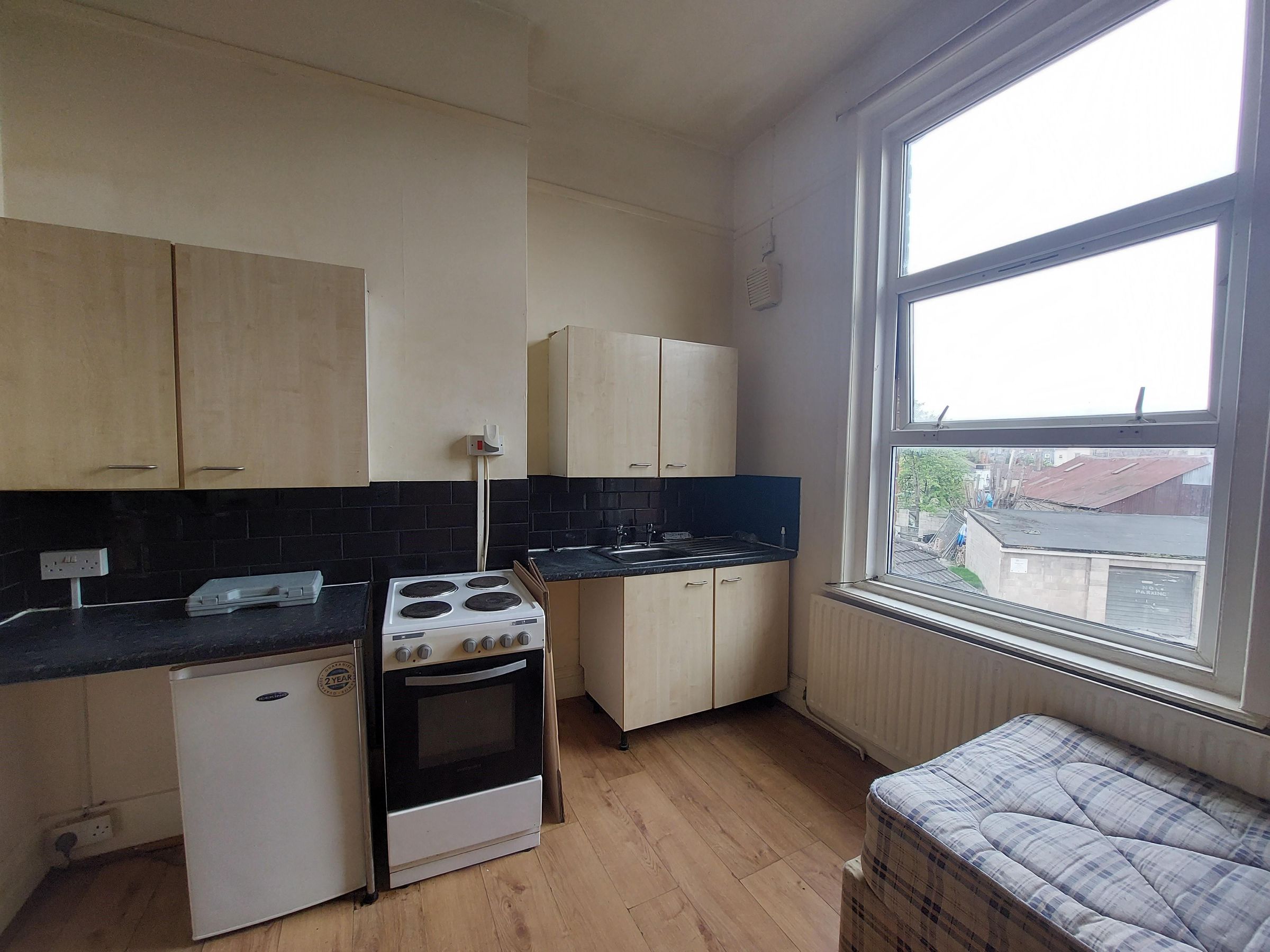 Studio to rent in Denzil Avenue, Southampton SO14 Zoopla
